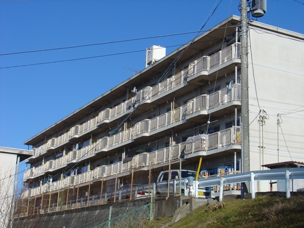 (写真)E棟 (写真)E棟