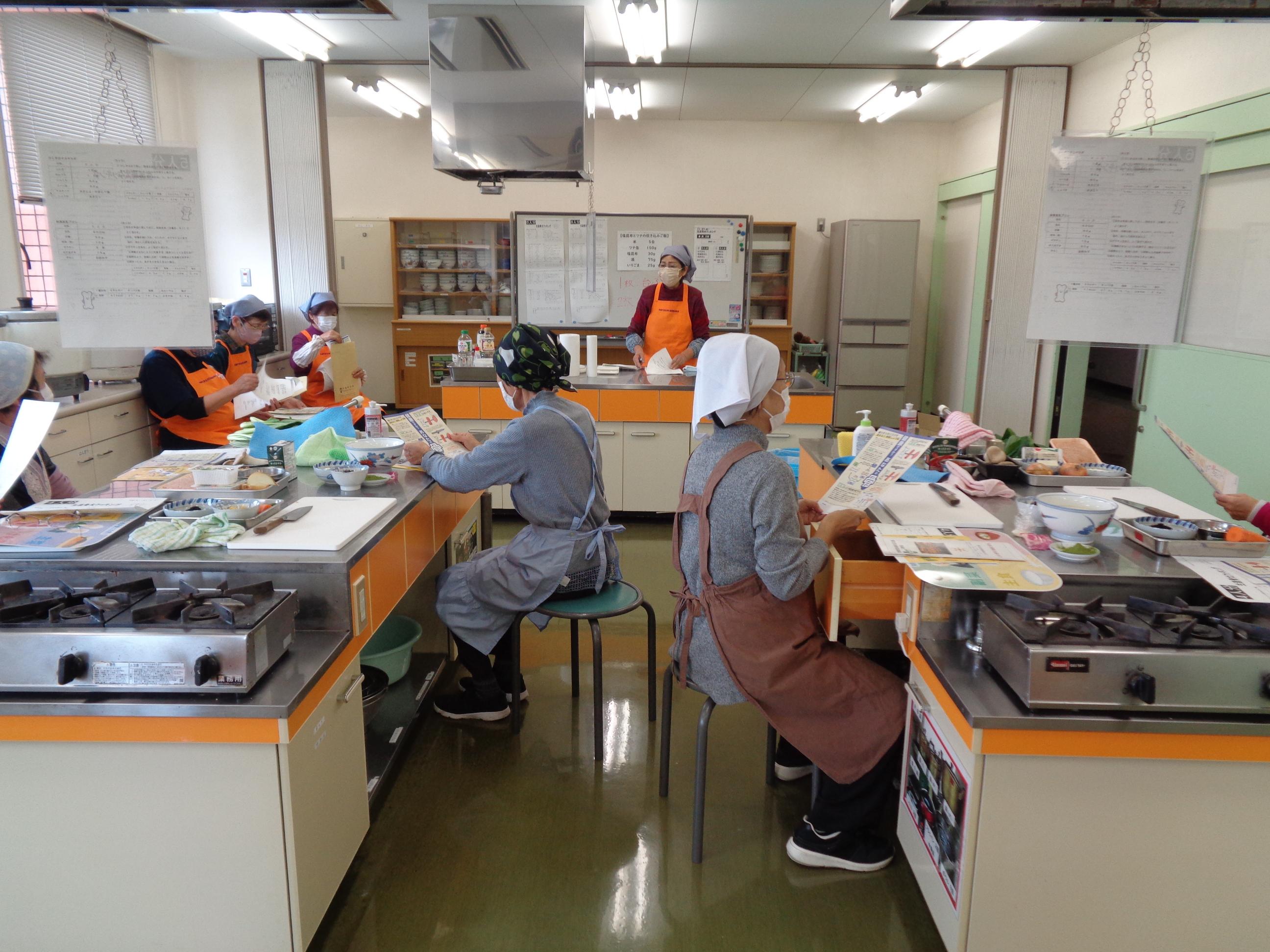 活動中の写真(2) 活動中の写真(2)